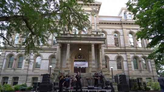 Concerts on the Court Square